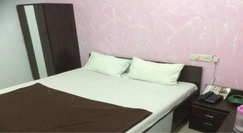 Hotel Manali Residency Гандинагар Экстерьер фото